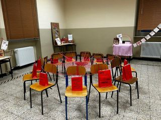 “Appese a un filo” la mostra del Comprensivo San Francesco di Biella sulla violenza contro le donne