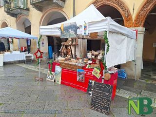 Al Mercatino degli Archi regali, artigianato e solidarietà a Biella FOTO Nicola Rasolo per newsbiella.it Al Mercatino degli Archi regali, artigianato e solidarietà a Biella FOTO Nicola Rasolo per newsbiella.it