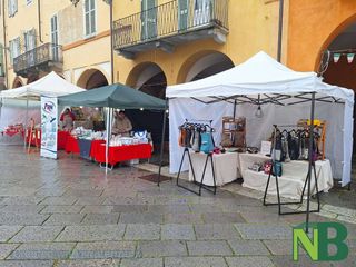 Al Mercatino degli Archi regali, artigianato e solidarietà a Biella FOTO Nicola Rasolo per newsbiella.it Al Mercatino degli Archi regali, artigianato e solidarietà a Biella FOTO Nicola Rasolo per newsbiella.it