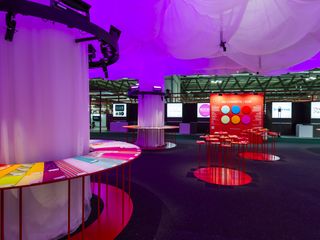 Record di espositori europei: +25% Milano Unica cresce e rilancia il valore della materia prima