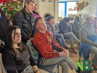 Biella, mercato di piazza Falcone, ambulanti in rivolta compatti: “Non ci spostiamo”