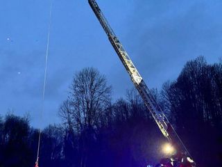 Graglia: auto finisce in un dirupo di 7 metri