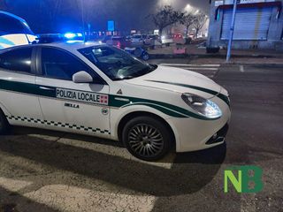 Biella, scontro auto-motorino all'incrocio: giovane in ospedale Biella, scontro auto-motorino all'incrocio: giovane in ospedale