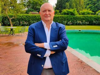 Violenza contro le donne, Stecchi lancia il progetto “Un cielo nero”