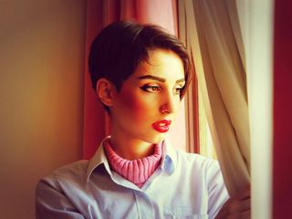 L’artista iraniana Shadan Naseh in concerto per Storie Off Young