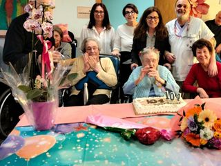 Netro in festa: Elena spegne 104 candeline alla Casa per Anziani Simonetti
