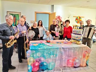 Netro in festa: Elena spegne 104 candeline alla Casa per Anziani Simonetti