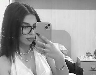 Crans-Montana, Elsa Rubino al CTO di Torino, i medici : "E' scesa ed ha sorriso"