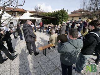 Gaglianico, via con la distribuzione della fagiolata! FOTO Davide Finatti per newsbiella.it