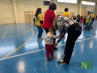 A Pralungo bambini e famiglie in maschera per Carnevale FOTO Davide Finatti per newsbiella.it A Pralungo bambini e famiglie in maschera per Carnevale FOTO Davide Finatti per newsbiella.it