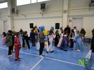 A Pralungo bambini e famiglie in maschera per Carnevale FOTO Davide Finatti per newsbiella.it A Pralungo bambini e famiglie in maschera per Carnevale FOTO Davide Finatti per newsbiella.it