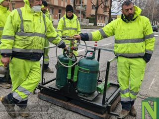 Biella, strade dissestate, il Comune testa la piastra a infrarossi