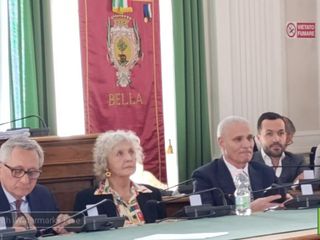 Biella: la minoranza ribadisce la richiesta di dimissioni dell’assessore Paraggio FOTO Mattia Baù per newsbiella.it Biella: la minoranza ribadisce la richiesta di dimissioni dell’assessore Paraggio FOTO Mattia Baù per newsbiella.it