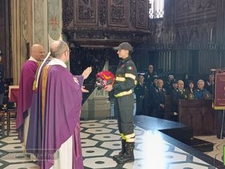 Biella, celebrato il Precetto Pasquale Interforze nella Cattedrale di Santo Stefano FOTO Mattia Baù per newsbiella.it Biella, celebrato il Precetto Pasquale Interforze nella Cattedrale di Santo Stefano FOTO Mattia Baù per newsbiella.it