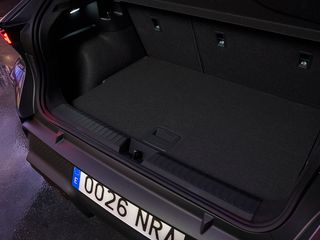 Nuova CUPRA Raval: La rivoluzione elettrica urbana arriva a Biella da V.Auto