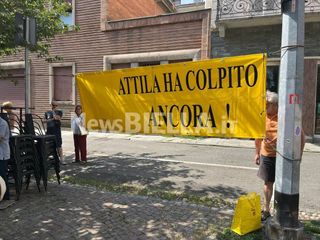 "Giù le mani dai ciliegi": a Biella cittadini in piazza contro il progetto agli Zumaglini FOTO e VIDEO Massimo Giacobbe per newsbiella.it