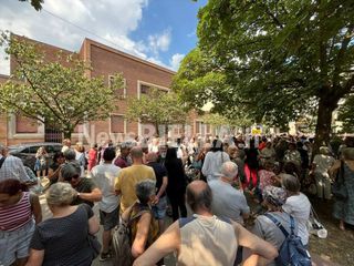 "Giù le mani dai ciliegi": a Biella cittadini in piazza contro il progetto agli Zumaglini FOTO e VIDEO Massimo Giacobbe per newsbiella.it