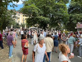 "Giù le mani dai ciliegi": a Biella cittadini in piazza contro il progetto agli Zumaglini FOTO e VIDEO Massimo Giacobbe per newsbiella.it