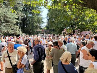 "Giù le mani dai ciliegi": a Biella cittadini in piazza contro il progetto agli Zumaglini FOTO e VIDEO Massimo Giacobbe per newsbiella.it