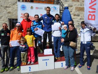 Il podio maschile con Gabriele Abate (2°) il vincitore Alberto Mosca e Francesco Bianco (3°) (Foto Carlo Bolla Biellaedintorni.it)