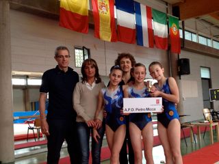 Il gruppo con il presidente della Pietro Micca Ercole Passera