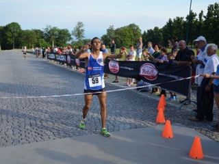 Primo posto per Ihoussaine Oukhrid (Foto Biella&Dintorni) Primo posto per Ihoussaine Oukhrid (Foto Biella&Dintorni)