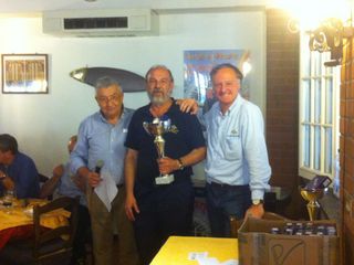 Il primo classificato Antonio Recco con Silvio Ubertino e Cesare Brovarone