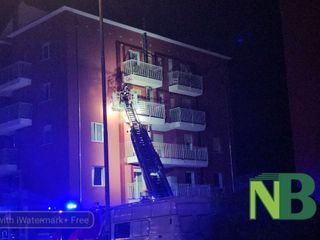 Incendio a Biella, Chiavazza: morto uomo, condòmini in fuga e diversi intossicati foto e video Mauro Benedetti per newsbiella.it Incendio a Biella, Chiavazza: morto uomo, condòmini in fuga e diversi intossicati foto e video Mauro Benedetti per newsbiella.it