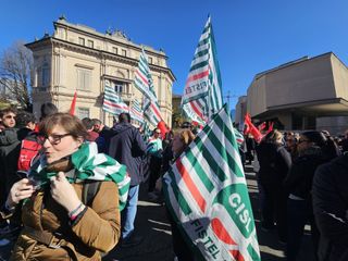 Protesta nel settore telecomunicazioni: 8mila lavoratori piemontesi scendono in piazza
