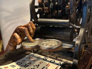 Ex lanificio Zignone: prototipi, automi e ironia nella nuova esposizione di Guido Tassini Ex lanificio Zignone: prototipi, automi e ironia nella nuova esposizione di Guido Tassini