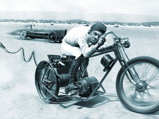 Ex lanificio Zignone: prototipi, automi e ironia nella nuova esposizione di Guido Tassini Ex lanificio Zignone: prototipi, automi e ironia nella nuova esposizione di Guido Tassini