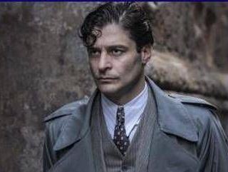 Il commissario Ricciardi 3, l'anticipazione di Lino Guanciale: "Ora si abbandona all'amore" Il commissario Ricciardi 3, l'anticipazione di Lino Guanciale: "Ora si abbandona all'amore"