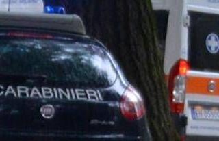 Incidente sul lavoro a Catania, un morto e un ferito in una vetreria Incidente sul lavoro a Catania, un morto e un ferito in una vetreria