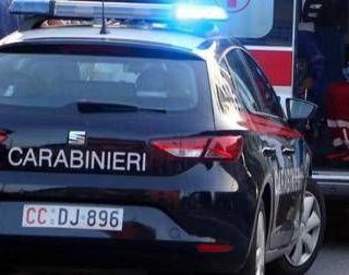 Scontro frontale nel torinese, motociclista muore avvolto dalle fiamme