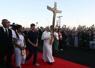 Giubileo giovani, il Papa: "L'amicizia è la strada per la pace, cercate la giustizia per un mondo più umano"