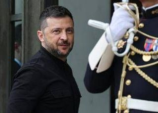 Ucraina, 26 nazioni pronte a inviare truppe: ma si attende Trump Ucraina, 26 nazioni pronte a inviare truppe: ma si attende Trump