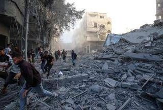 Gaza, dopo i raid torna il cessate il fuoco. Oggi gli inviati di Trump in Israele Gaza, dopo i raid torna il cessate il fuoco. Oggi gli inviati di Trump in Israele