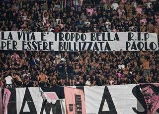 Suicidio 14enne a Latina, l'ufficio scolastico: "Nessuna conclusione disciplinare anticipata" Suicidio 14enne a Latina, l'ufficio scolastico: "Nessuna conclusione disciplinare anticipata"