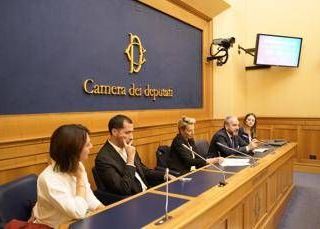 Imprese, Vacarini (Unipol): "Diventino media company per dialogare con nuove generazioni" Imprese, Vacarini (Unipol): "Diventino media company per dialogare con nuove generazioni"