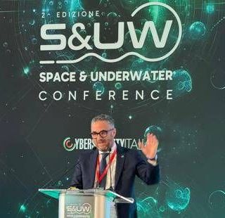 Spazio, Fasano: "Dominio conteso, con meno di 1.000 euro si può simulare un attacco satellitare" Spazio, Fasano: "Dominio conteso, con meno di 1.000 euro si può simulare un attacco satellitare"