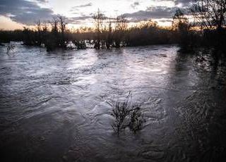 Emilia Romagna oggi in allerta meteo rossa, fiume Idice sorvegliato speciale