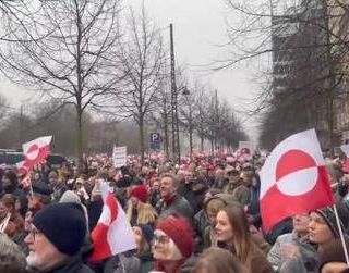 Groenlandia, in migliaia a Copenaghen contro Trump. C'è anche delegazione del Congresso Usa