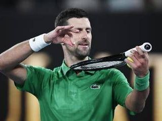 Australian Open, Djokovic già ai quarti: Mensik si ritira