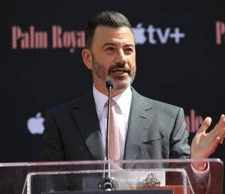 Jimmy Kimmel scoppia in lacrime per Alex Pretti: "Agenti Ice spietati e criminali"