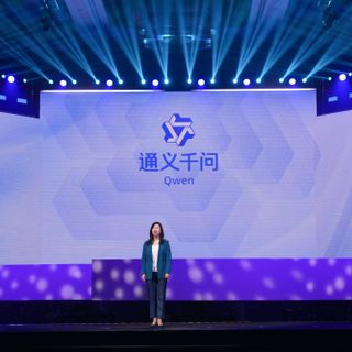 Cina, Alibaba lancia versione aggiornata di Chatbot IA per il mercato di massa