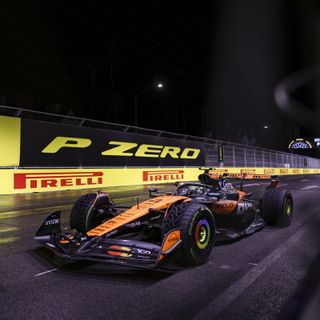 Pole di Norris davanti a Verstappen a Las Vegas, male le Ferrari