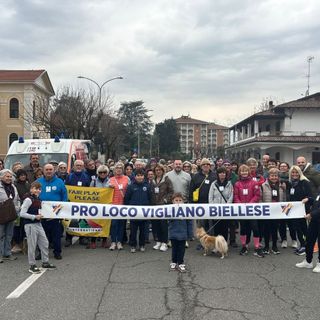 Camminata solidale a Vigliano Biellese, in 150 alla partenza - Servizio di Maria Camilla Toffetti.