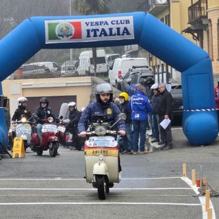Biella-Chivasso, Campionato invernale nazionale: sfide in Vespa a Vaglio Pettinengo.