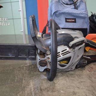 Biella: motoseghe rubate ritrovate grazie ai social
