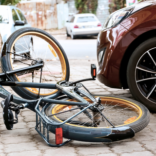 Andorno Micca, cade in bici a seguito dello scontro: ciclista in ospedale